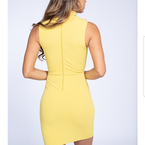 Yellow dress - Picture 2 of 3